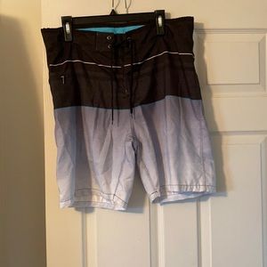 Men’s swimming trunks